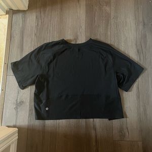 Lululemon MESH BACK CROPPED TRAIN T-SHIRT (8)